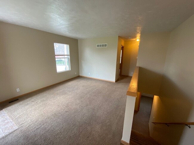 330-338 Sycamore Dr in Lincoln, NE - Building Photo - Building Photo