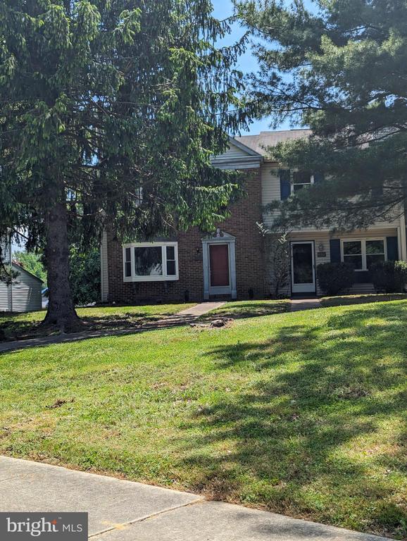 property at 830 Woodcrest Dr