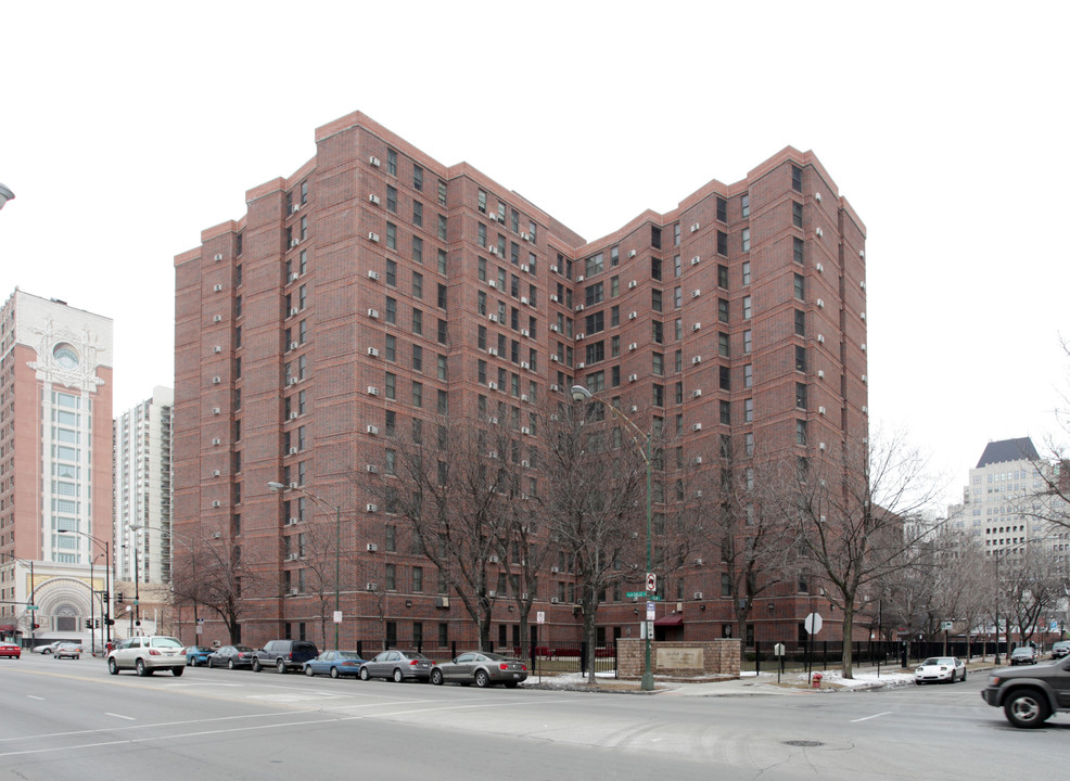 Zelda Ormes Apartments in Chicago, IL - Foto de edificio