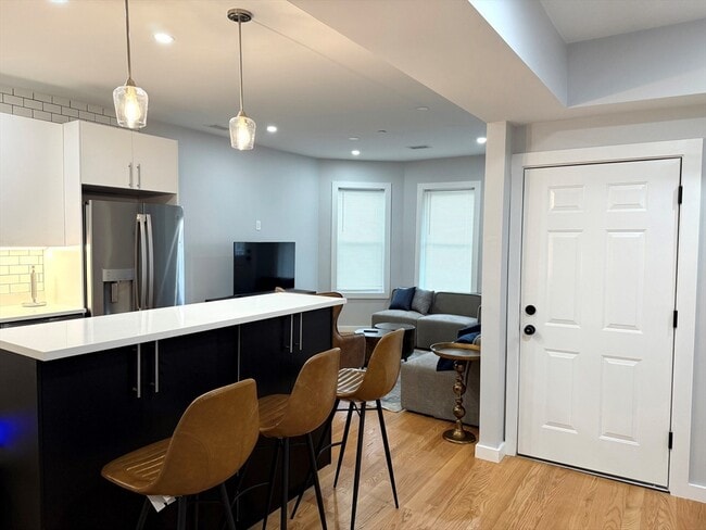27 Linden St in Boston, MA - Building Photo - Building Photo