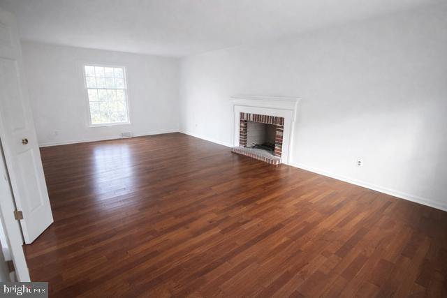 402 Norwood Rd in Downingtown, PA - Building Photo