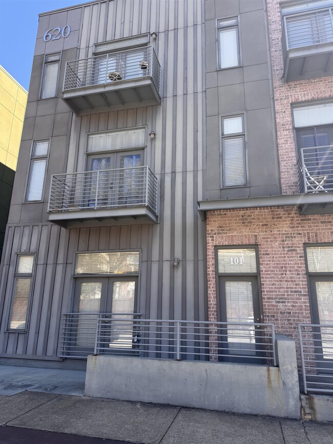 property at 620 Tennessee St