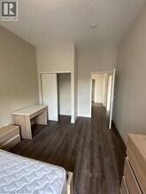 253 Albert St in Waterloo, ON - Building Photo - Building Photo