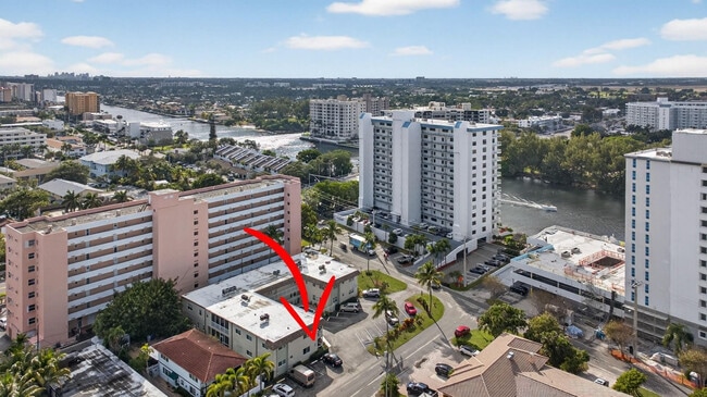 1450 N Riverside Dr in Pompano Beach, FL - Building Photo - Building Photo