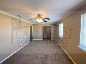 1323 N Shackleford Rd, Unit B in Little Rock, AR - Building Photo - Building Photo