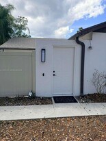 1350 Periwinkle Pl in Wellington, FL - Building Photo