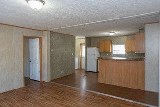 1767 Goodman Lake Rd in Morganton, NC - Building Photo - Building Photo