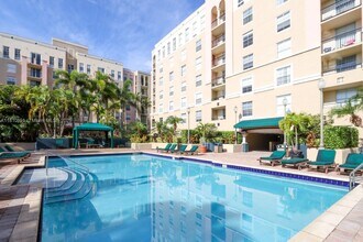 520 SE 5th Ave in Fort Lauderdale, FL - Building Photo - Building Photo