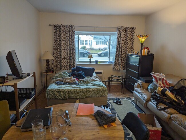 537 Highland Ave, Unit 12 in Malden, MA - Building Photo - Building Photo
