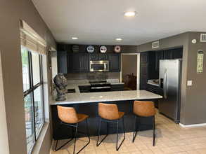 7402 W Kerry Way in Glendale, AZ - Building Photo - Building Photo