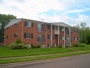 120 Campbell St, Unit 9 in Rochester, MI - Building Photo - Building Photo