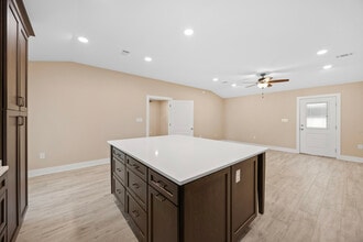 1351 Sanibel Ln in Gulf Breeze, FL - Building Photo - Building Photo
