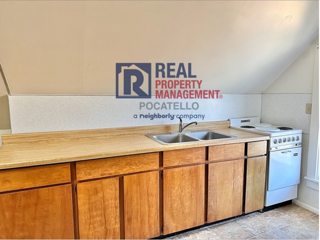 1153 S 4th Ave in Pocatello, ID - Building Photo - Building Photo