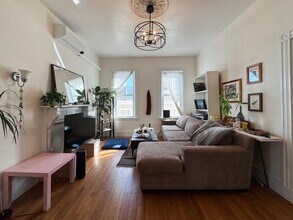 25 Boston St, Unit 2 in Somerville, MA - Building Photo - Building Photo