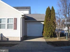 7300 Willow Glen Way in Elkridge, MD - Building Photo - Building Photo