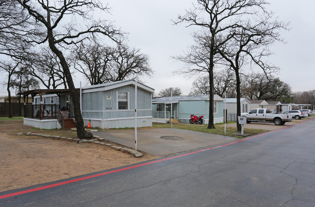 Meadow Creek Ranch in Irving, TX - Building Photo - Building Photo