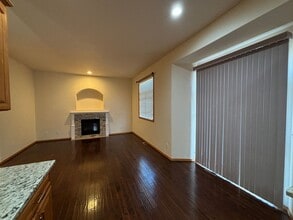 Spacious 4-Bedroom Family Home in Creeksid in Bothell, WA - Building Photo - Building Photo