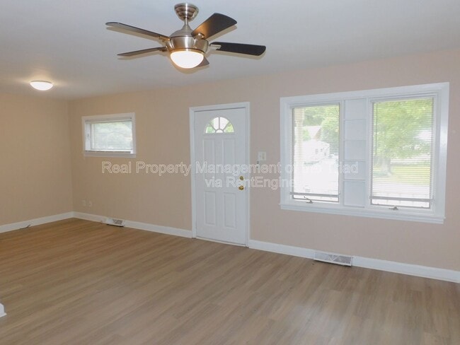 915 Idlewood Dr in Greensboro, NC - Building Photo - Building Photo