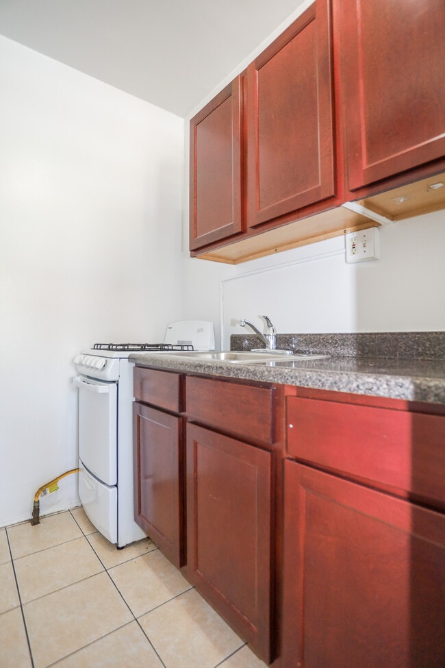 4821 N Kimball Ave, Unit #3B