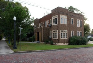 831 S Missouri Ave in Lakeland, FL - Building Photo