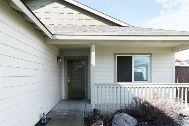 466 Cliffrose Pl in Richland, WA - Building Photo - Building Photo