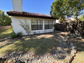 1819 Woodbrook Ln in Fallbrook, CA - Building Photo - Building Photo