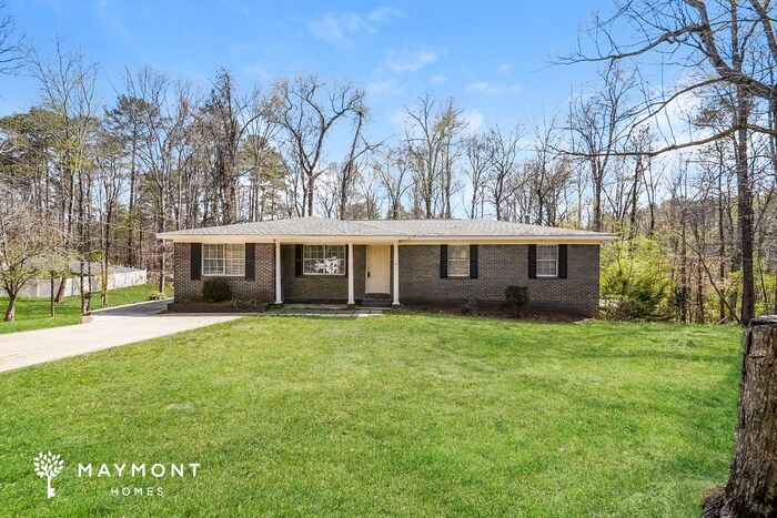 1411 Bucks Dr in Adamsville, AL - Building Photo