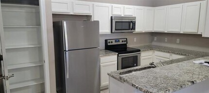 516 E Hazelwood St in Princeton, TX - Building Photo - Building Photo