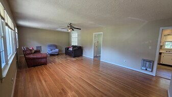5004 Holmes Ave NW in Huntsville, AL - Building Photo