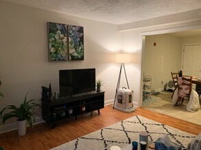 12 Pratt St in Mansfield, MA - Building Photo - Building Photo