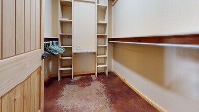 12748 NE Wolf Rd in Fletcher, OK - Building Photo - Building Photo