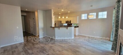 3030 SE 12th St in Renton, WA - Building Photo - Building Photo