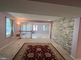 10169 Palmer Dr in Oakton, VA - Building Photo
