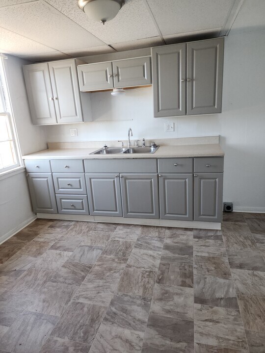 1417 NW Carden Ave, Unit 1417 NW Carden Ave in Pendleton, OR - Foto de edificio