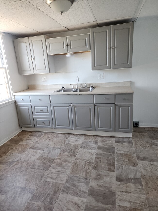 1417 NW Carden Ave, Unit 1417 NW Carden Ave