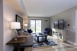 3510 E Paris Ave SE in Kentwood, MI - Building Photo - Building Photo