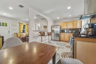 512 Bouldin Ave, Unit SI ID1492689P in Austin, TX - Building Photo - Building Photo