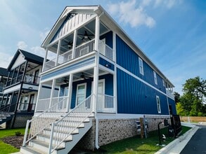 1439 Wrightsboro Road in Augusta, GA - Foto de edificio - Building Photo