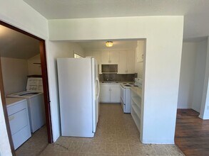 6727 SE Reedway St in Portland, OR - Building Photo - Building Photo