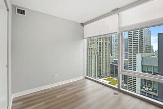 203 E Illinois St in Chicago, IL - Building Photo - Building Photo