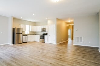 100 Quincy Meadow Ave in Zebulon, NC - Building Photo - Building Photo