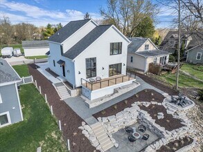 6255 S Linnie Lac Pl in New Berlin, WI - Building Photo - Building Photo