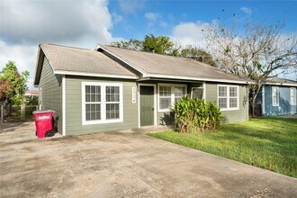 1714 N Avenue H in Freeport, TX - Building Photo - Building Photo