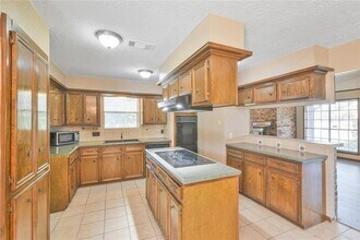3107 Woodstone Dr in Baytown, TX - Building Photo - Building Photo