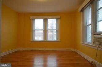 1954 Columbia Rd NW, Unit 403 in Washington, DC - Building Photo - Building Photo