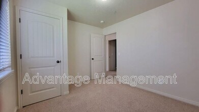 3569 E Rock Creek Rd in Eagle Mountain, UT - Building Photo - Building Photo
