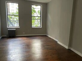 231 E 4th St in New York, NY - Building Photo