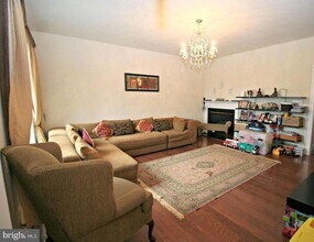41815 Bristow Manor Dr in Ashburn, VA - Building Photo - Building Photo