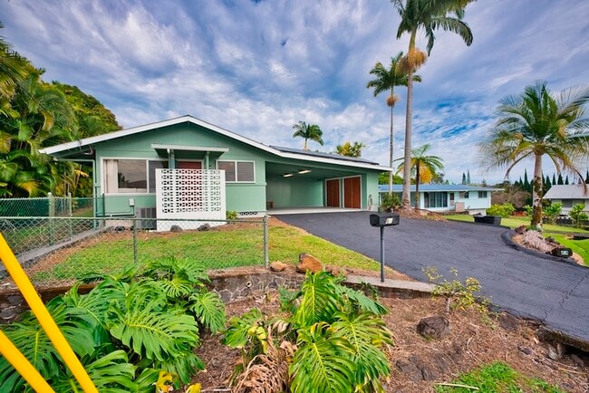 64 Kaapuni Loop in Hilo, HI - Building Photo - Building Photo