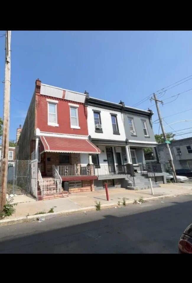property at 2905 N Bambrey St